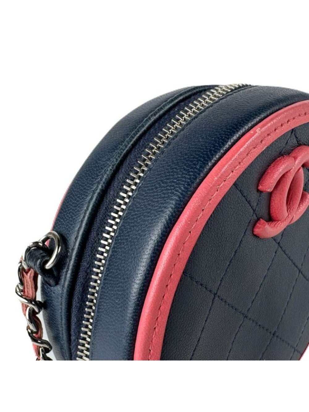 Chanel Crossbody Bag - Picture 6 of 10